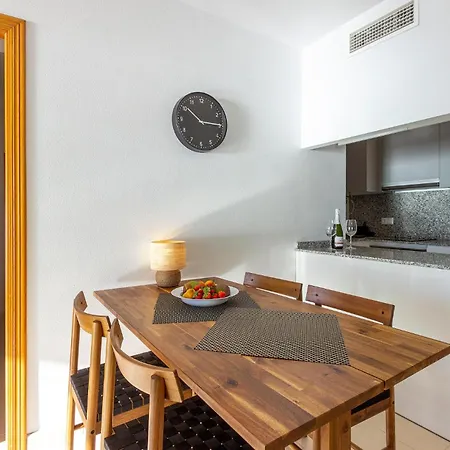 Cozy In Апартаменты Торевьиа